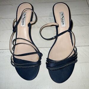 Nina Women's Y2K beaded Navy Strappy Low-Heel Sandals size 8